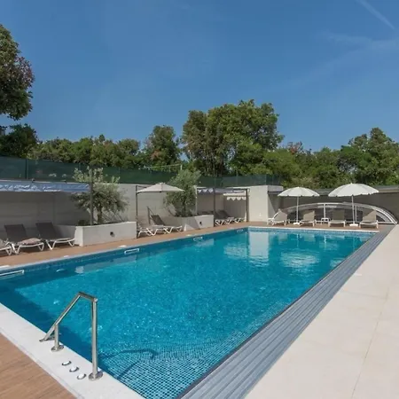 Apartment In Pjescana Mit Gemeinschaftlichem Pool