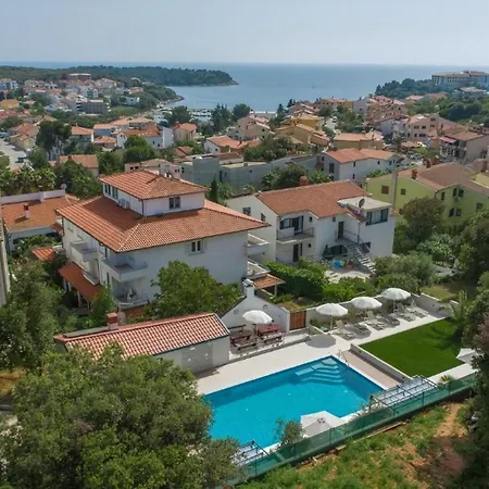 Apartment In Pjescana Mit Gemeinschaftlichem Pool *